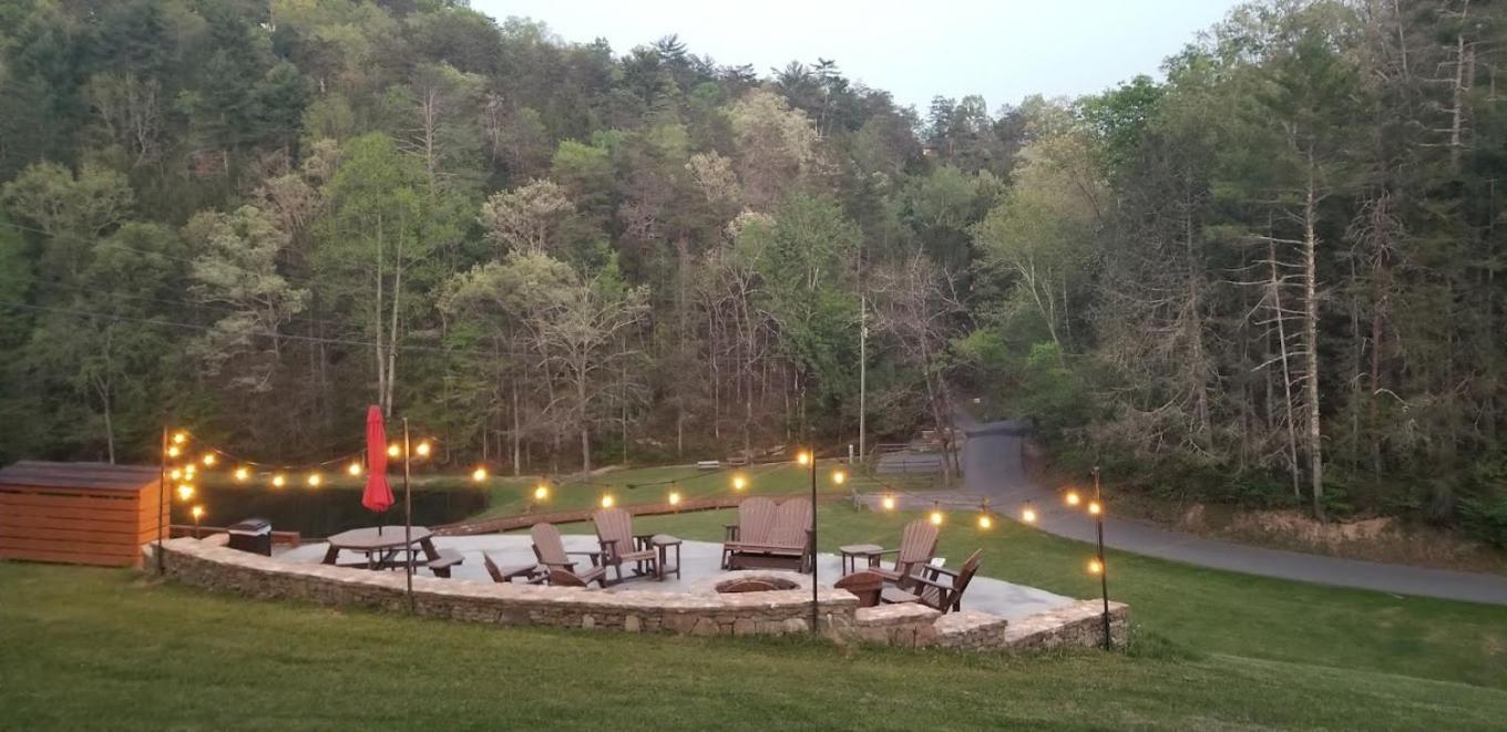 Вилла Yoli Bear Hideaway Севьервилл Экстерьер фото