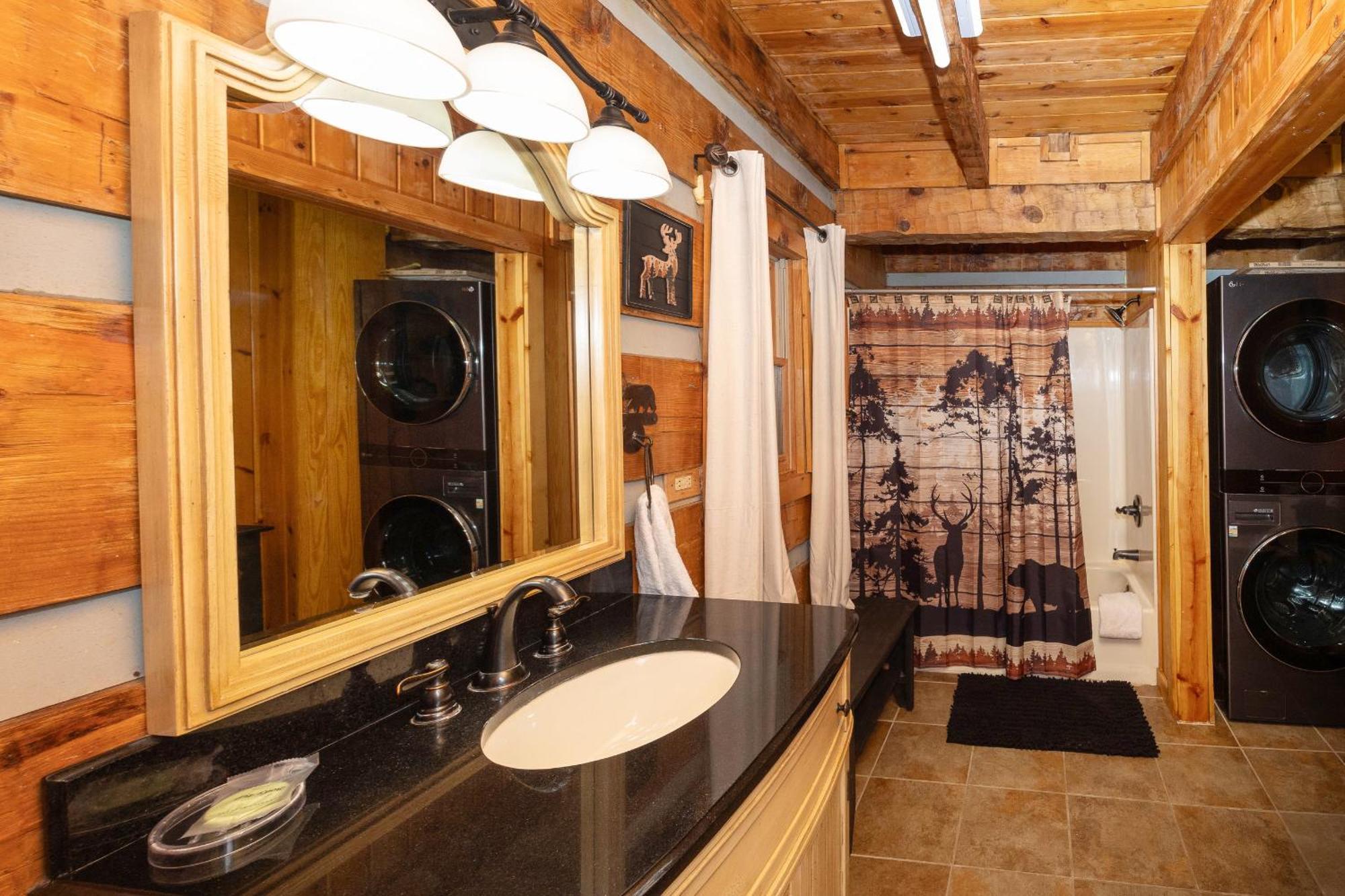 Вилла Yoli Bear Hideaway Севьервилл Экстерьер фото