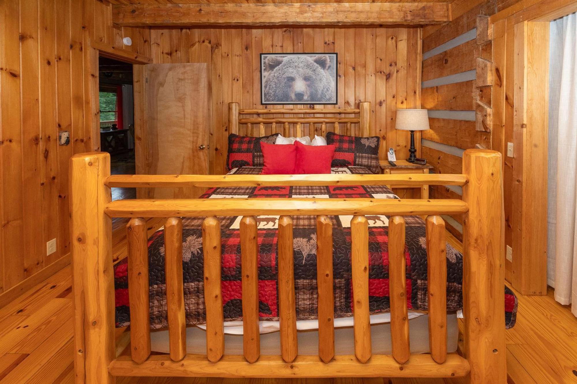 Вилла Yoli Bear Hideaway Севьервилл Экстерьер фото
