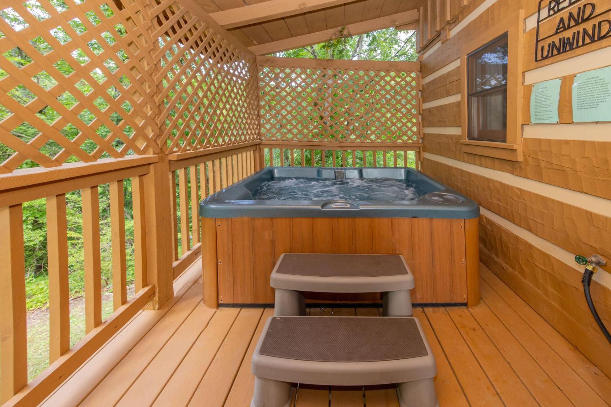 Вилла Yoli Bear Hideaway Севьервилл Экстерьер фото