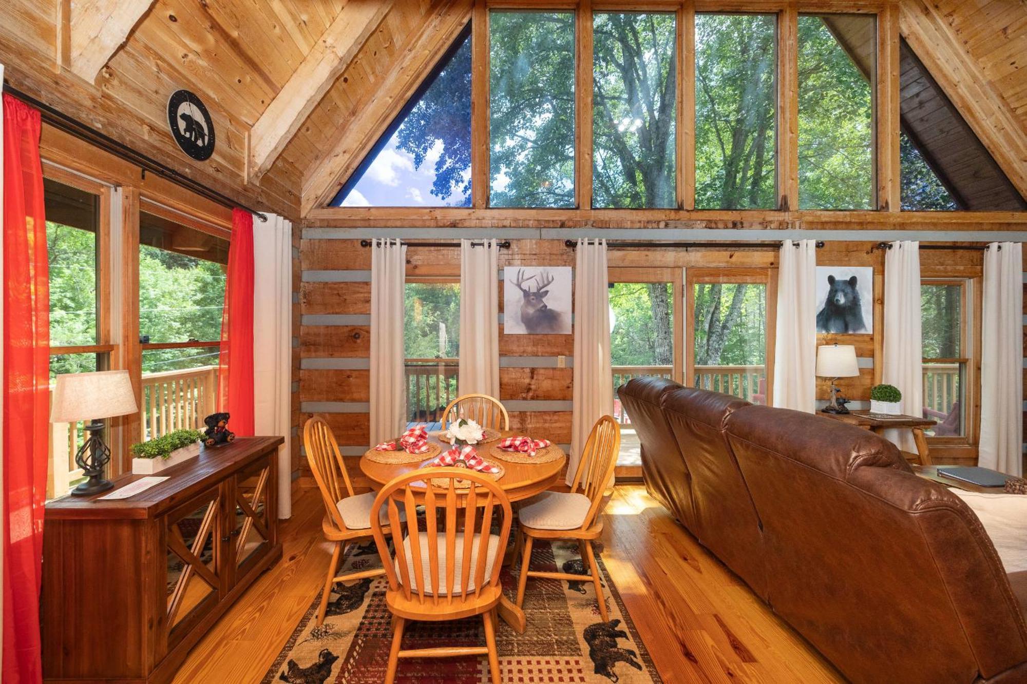 Вилла Yoli Bear Hideaway Севьервилл Экстерьер фото