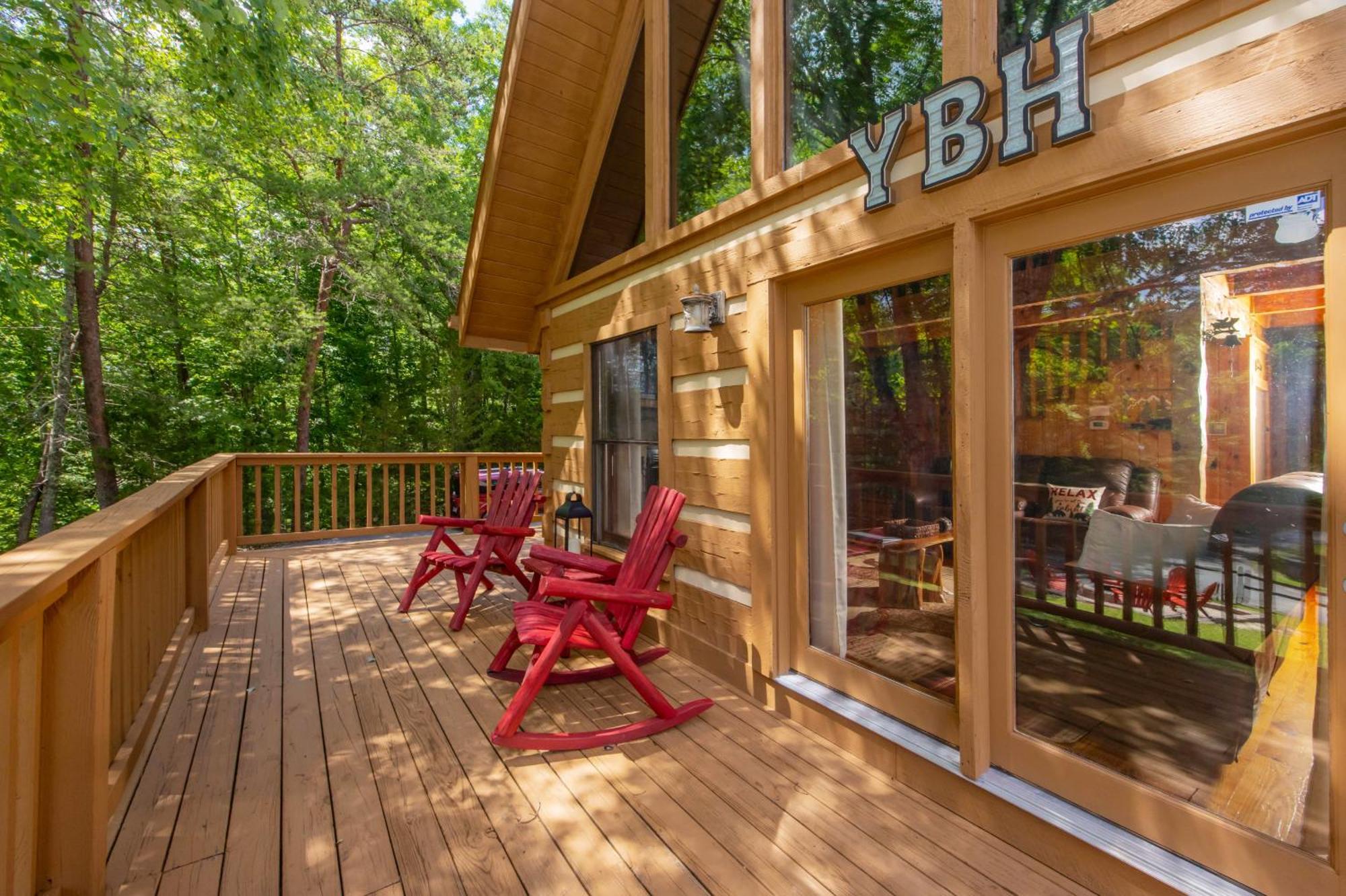 Вилла Yoli Bear Hideaway Севьервилл Экстерьер фото